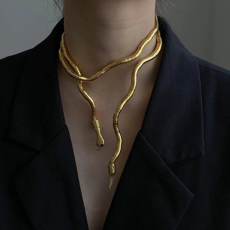 Collar de serpiente