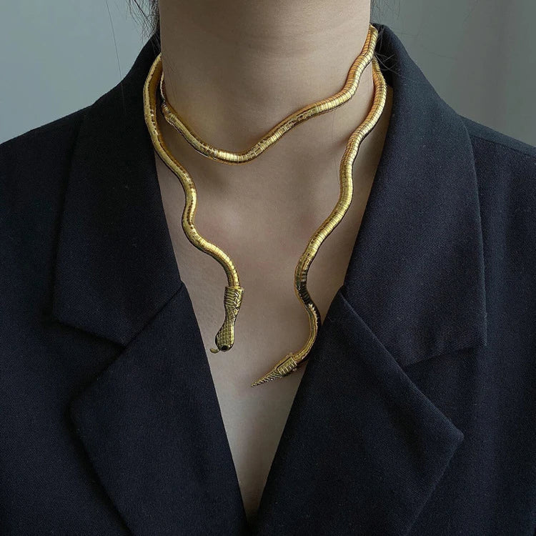 Collar de serpiente