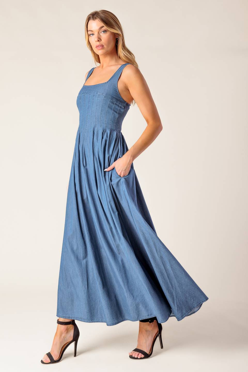 VESTIDO MIDI