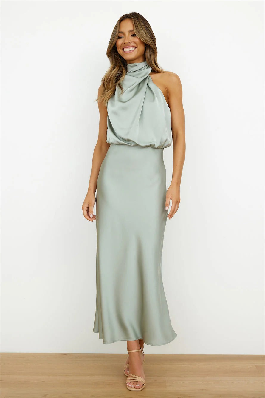 MARIANA | Vestido con Escote Americano
