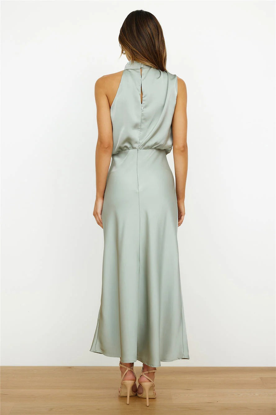 MARIANA | Vestido con Escote Americano