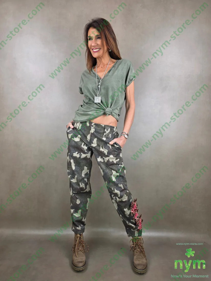 Pantalones estampados militar mujer