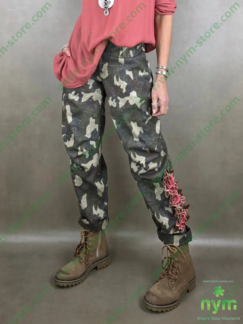 Pantalones estampados militar mujer